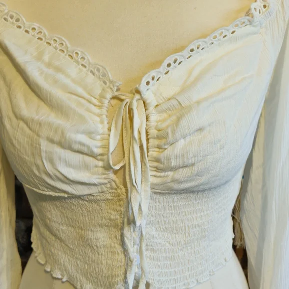 Pacsun Smocked Crop Top - Picture 2 of 7